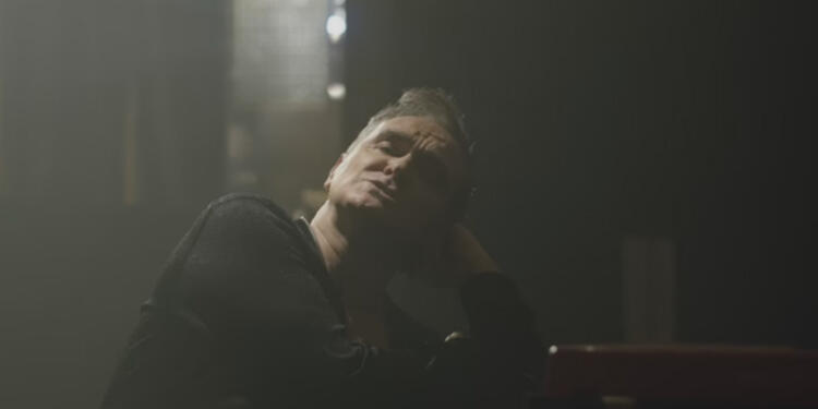 morrissey_spent_the_day_in_bed_video_screenshot.jpg