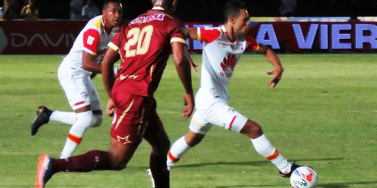 plata-LA-FM-@SantaFe.jpg