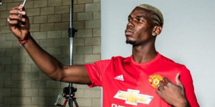 pogbaunitedtwitterlafm1_1470750416_1470868593.jpg