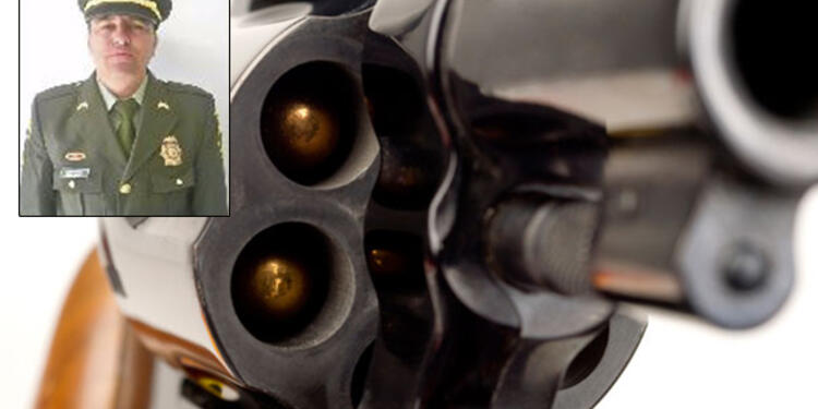 poliasesionadplanpistola1.jpg
