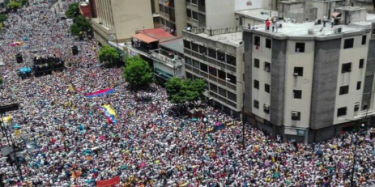 protestasvenezuelalafm.jpg