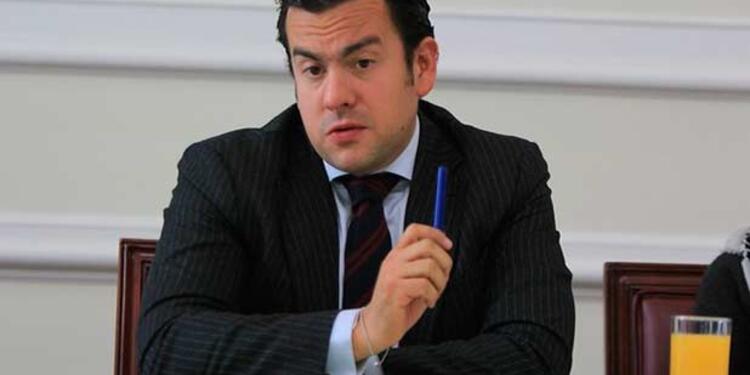 rodrigolaracolprensalafm.jpg