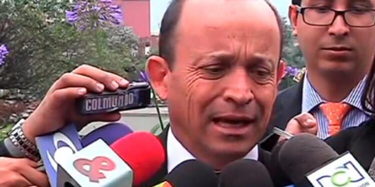 santiagouribelafm.jpg