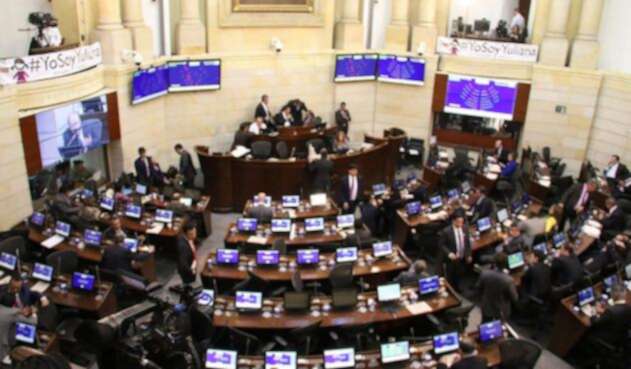 @SenadoGovCo-LAFM.jpg