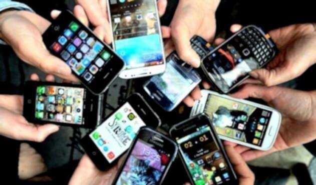 1393238-smartphonesafp-1493124001-354-640x480.jpg