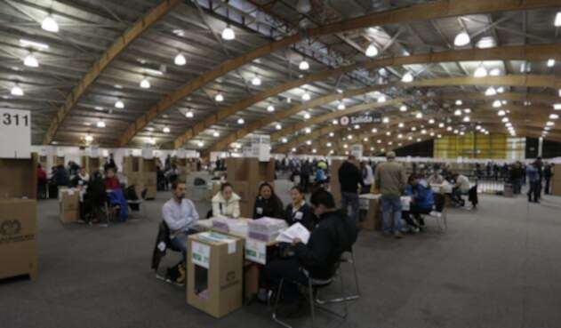 Corferias es el centro de votación más grande del país, donde se encuentran instaladas más de 600 mesas / Colprensa Corferias es el centro de votación más grande del país, donde se encuentran instaladas más de 600 mesas / Colprensa