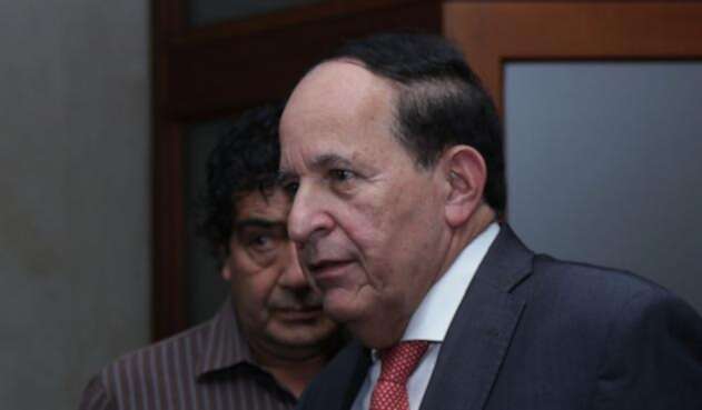 Exsenador Álvaro Ashton Exsenador Álvaro Ashton