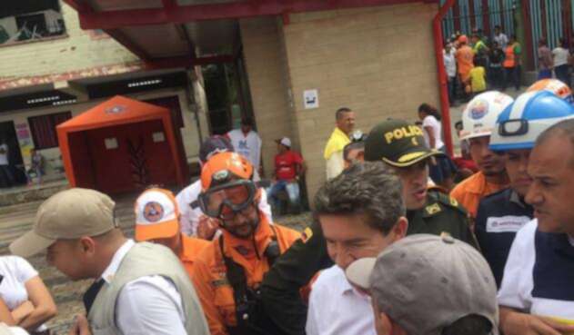 Gobernador Luis Pérez en los albergues de afectados por emergencia en Hidroituango Gobernador Luis Pérez en los albergues de afectados por emergencia en Hidroituango