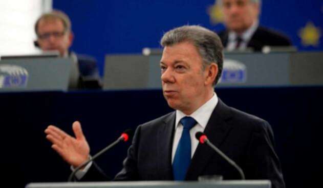 Juan Manuel Santos ante el Parlamento Europeo Juan Manuel Santos ante el Parlamento Europeo