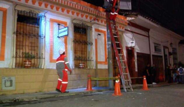 Restaurante afectado por artefacto explosivo Restaurante afectado por artefacto explosivo
