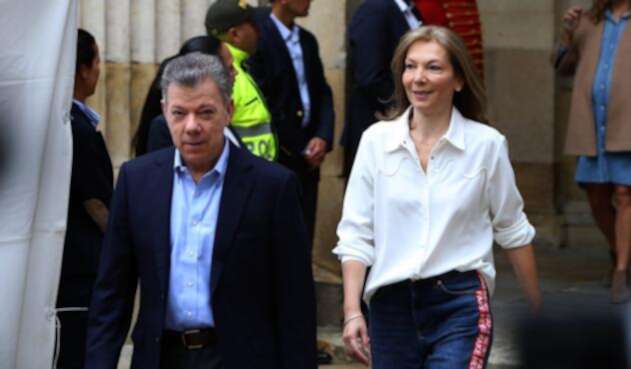El presidente Santos junto a su esposa María Clemencia Rodríguez de Santos El presidente Santos junto a su esposa María Clemencia Rodríguez de Santos