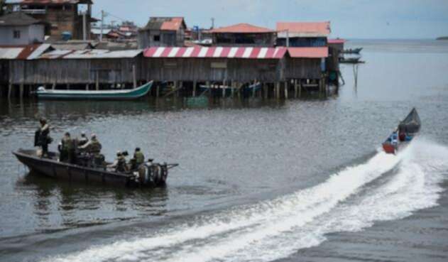 La Armada Nacional patrullando Tumaco (Nariño), en la frontera con Ecuador La Armada Nacional patrullando Tumaco (Nariño), en la frontera con Ecuador