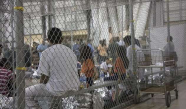 Migrantes centroamericanos en frontera de EE.UU.