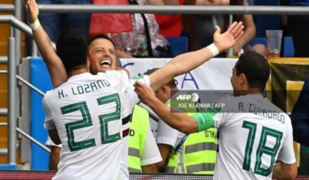 Chicharito celebrando su primer gol en Rusia 2018 Chicharito celebrando su primer gol en Rusia 2018