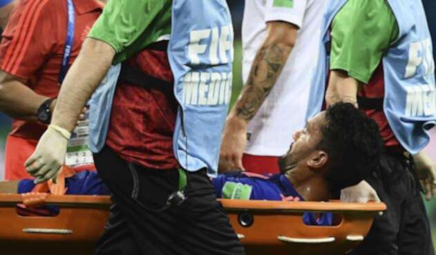 El volante colombiano se fue lesionado ante Polonia