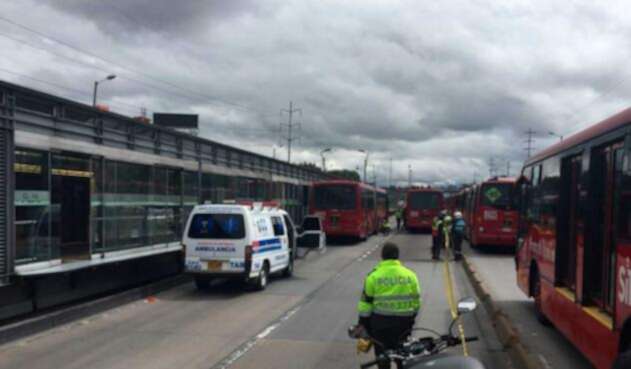 Asaltante atropellado por bus de Transmilenio Asaltante atropellado por bus de Transmilenio
