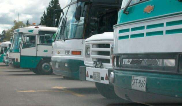 Paro de buses en comuna 13, Medellín por inseguridad.