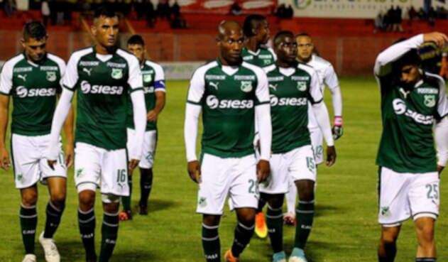 Jugadores del Deportivo Cali tras una derrota en la Liga Águila