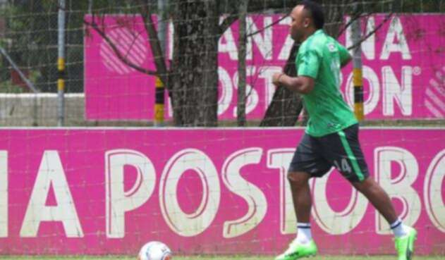 Camilo Zúñiga entrenando con Atlético Nacional