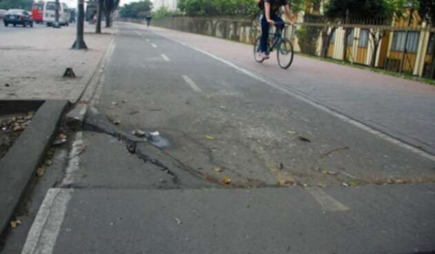 Hay ciclorutas que tienen huecos iguales o peores que las vías vehiculares de la capital.