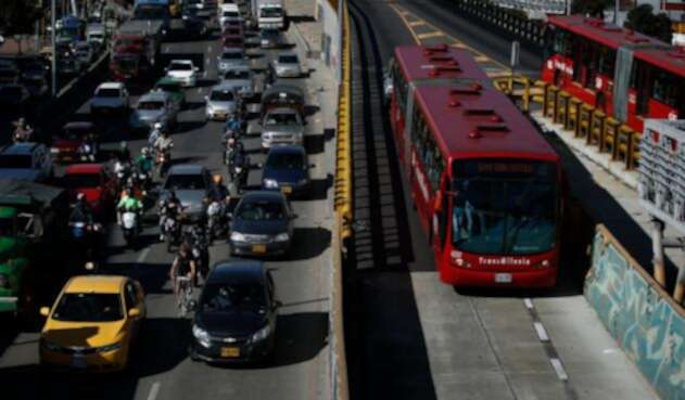 Sistema de transporte TransMilenio Sistema de transporte TransMilenio