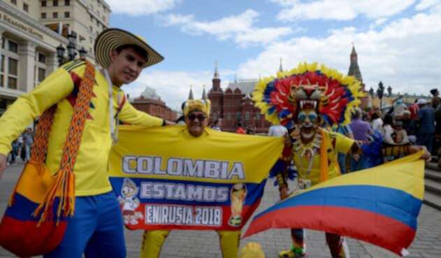 Hinchas de la 'tricolor' se reúnen en la capital rusa para disfrutar de la cita orbital Hinchas de la 'tricolor' se reúnen en la capital rusa para disfrutar de la cita orbital