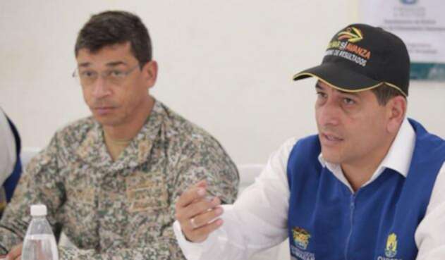 Dumek Turbay en rueda de prensa