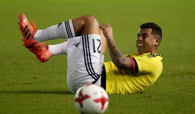 Edwin Cardona, volante excluido de la Selección Colombia para Rusia 2018 pero está en el álbum de Panini