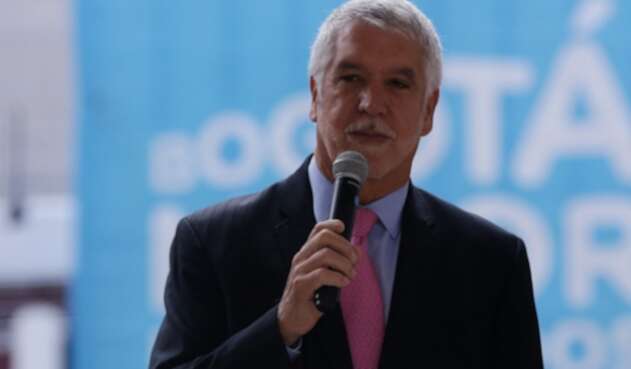 De ser realidad la reforma, Enrique Peñalosa estaría en la alcaldía hasta 2022.