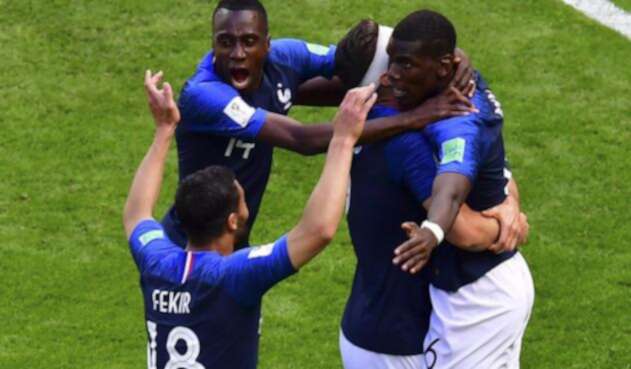 Jugadores de Francia celebrando el gol ante Australia Jugadores de Francia celebrando el gol ante Australia