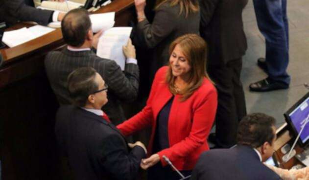 Griselda Janeth Restrepo, ministra de Trabajo, en el debate sobre Cajas de Compensación Familiar que se adelantó en el Senado de la República