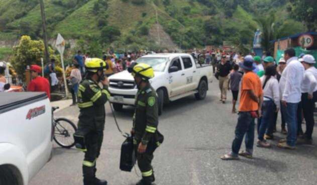 La Policía Nacional apoyando las labores de evacuación en Hidroituango, el 16 de mayo de 2018