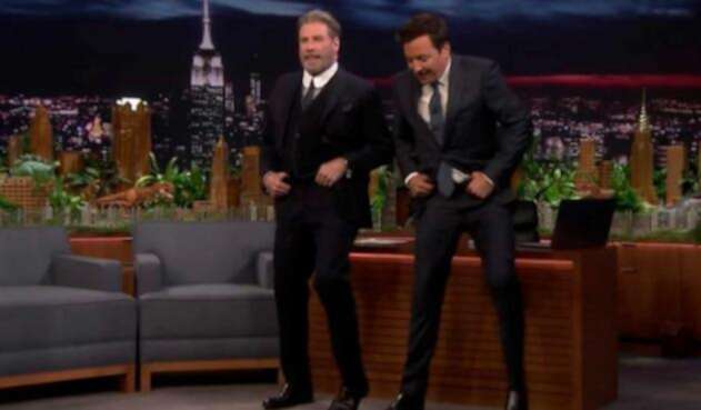 John Travolta y Jimmy Fallon bailando