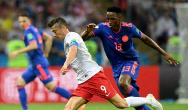 Lewandowski ante Yerry Mina