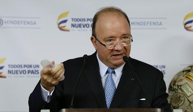 Luis Carlos Villegas, ministro de Defensa