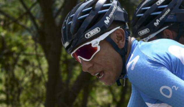 Nairo Quintana sufrió el pinchazo de sus dos ruedas en la primera etapa del Tour Nairo Quintana sufrió el pinchazo de sus dos ruedas en la primera etapa del Tour