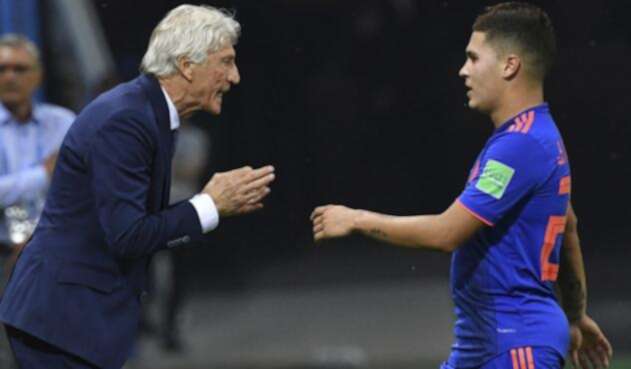 "¡Juan, sos un crack!", le gritó Pékerman a Quintero en el partido ante Polonia
