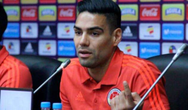 Radamel Falcao en rueda de prensa Radamel Falcao en rueda de prensa