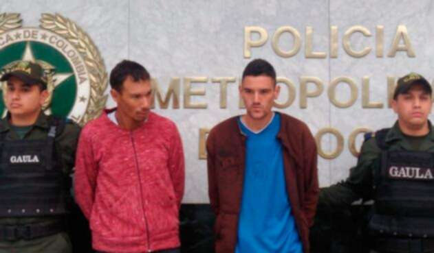 Los sujetos capturados por el hurto del vehículo de un amigo para luego extorsionarlo