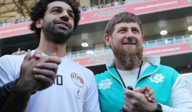 Mohamed Salah junto a Ramzan Kadirov.