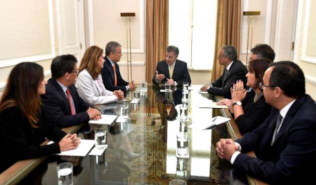 Foto reunión Santos y Duque