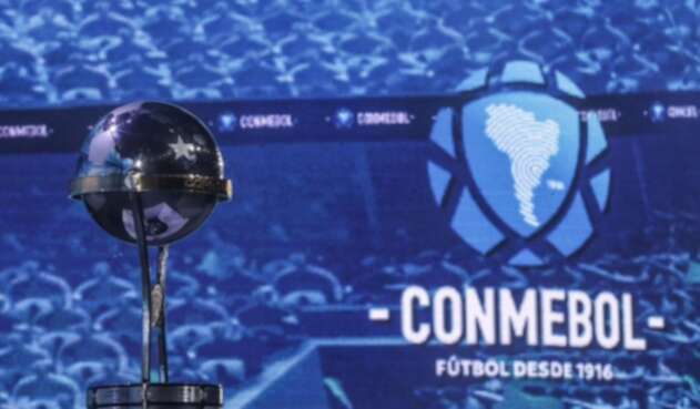 Copa Sudamericana - trofeo