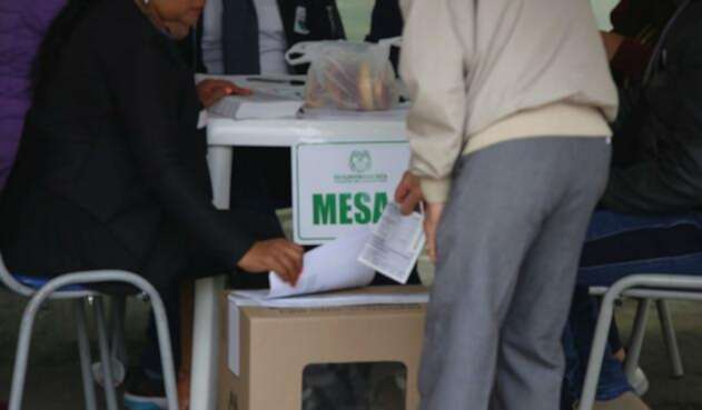 Votaciones en Colombia Votaciones en Colombia