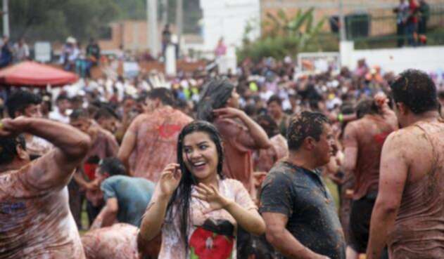 Tomatina / LA FM Tomatina / LA FM