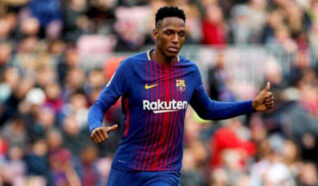 Yerry Mina jugando con el Barcelona