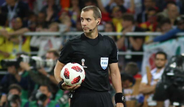 El árbitro Mark Geiger tuvo una dudosa actuación durante el partido Colombia vs Inglaterra El árbitro Mark Geiger tuvo una dudosa actuación durante el partido Colombia vs Inglaterra