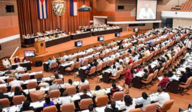 Asamblea constitucional en Cuba prepara reforma consitucional
