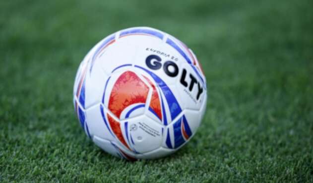 Balón del fútbol colombiano