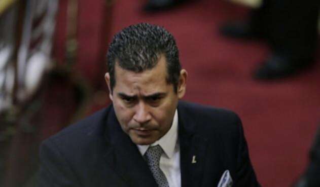 CARLOS CHACÓN