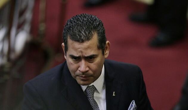 CARLOS CHACÓN